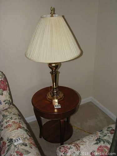 Lot #0232 (1 of 8)