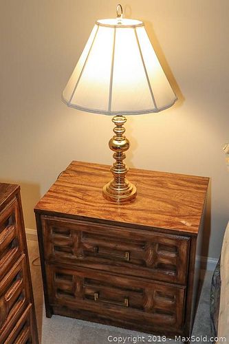 Lot #0261 (1 of 10)