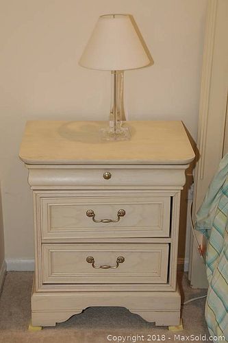 Lot #0272 (1 of 10)