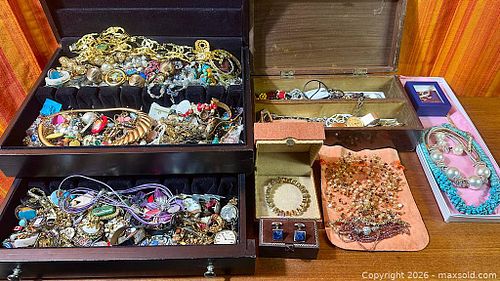 Estate Jewelry (1 of 16)