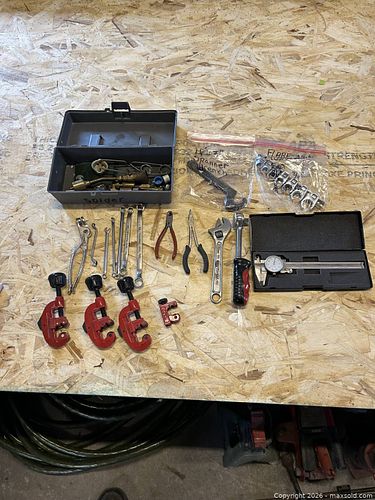 assorted tools (1 of 3)