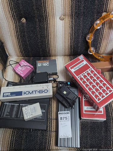 Bespeco Volume Pedals and Music Accessories B (1 of 16)