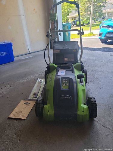 Lot #11 (1 of 13)
