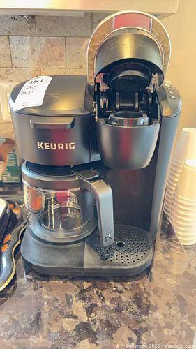 Keurig Single-Serve K-Cup & Drip Carafe Coffee Maker, Black B (1 of 9)