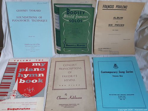 6 HYMN PIANO BOOKLETS (1 of 10)