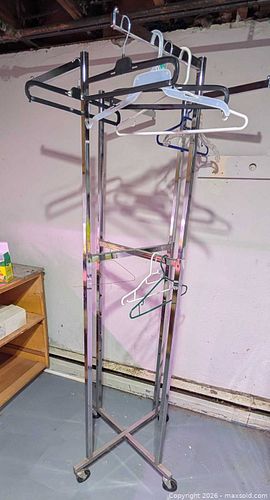 Clothing Rack Chrome  (1 of 3)