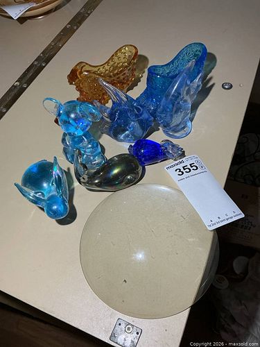 Glass Collectibles A (1 of 8)