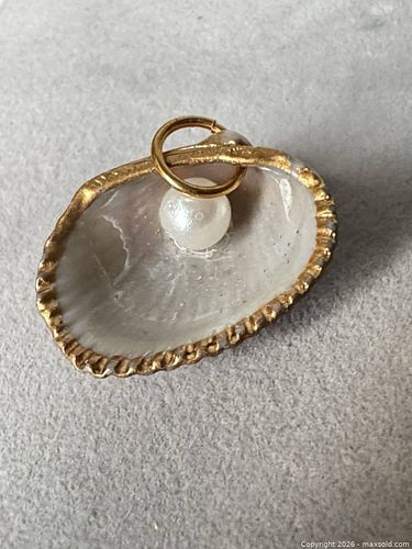 Unbranded Pearl-like Glass and Metal Pendant with Gold Trim (1 of 5)