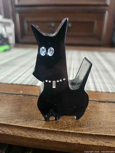 Small Acrylic Dog With Swarovski stones Accents (1 of 5)