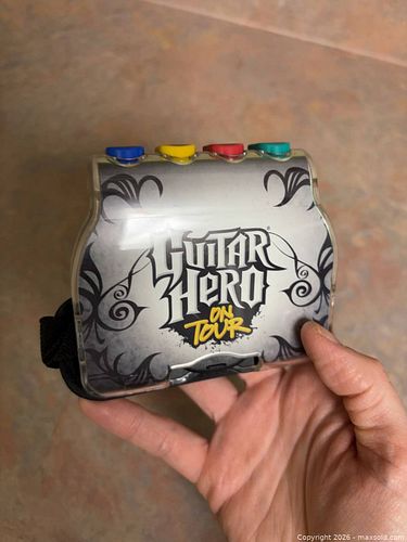 Guitar Hero On Tour Guitar Grip Controller for Nintendo DS/DSi (1 of 5)