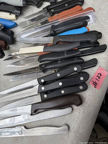 A LOT OF CUTTING TOOLS. (1 of 1)