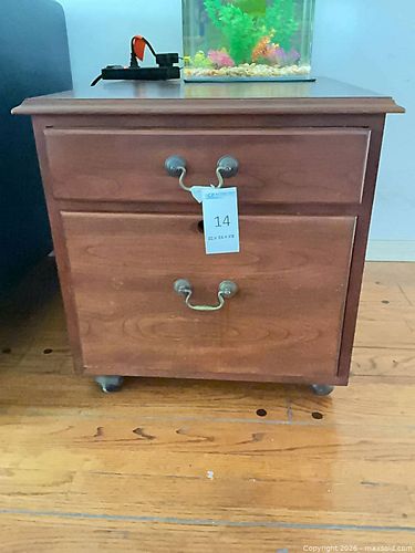 Stickley Solid Wood Nightstand / 2-Drawer Chest, Mahogany (1 of 7)
