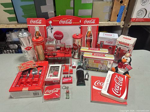 Coca-Cola Collectible Mixed Lot – Memorabilia Assortment (Diner) (1 of 20)