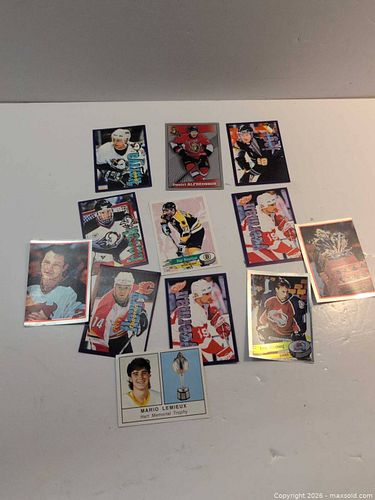 12 collectible hockey stickers (1 of 4)