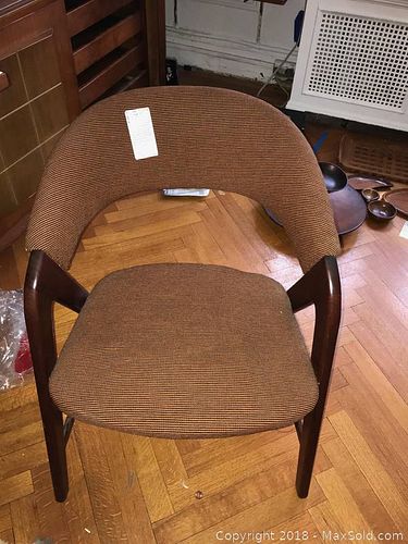 Lot #0570 (1 of 11)