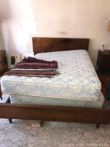 Lot #0634 (1 of 14)