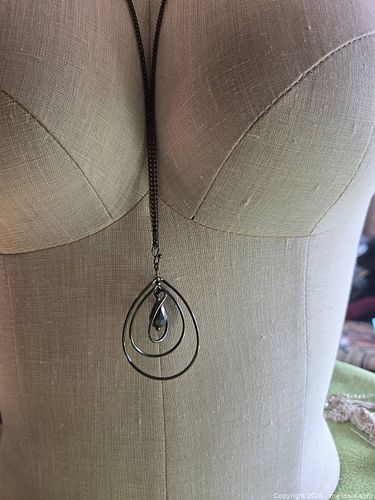 Jewelry.   Black chain with black three link tear drop pendant  (1 of 5)