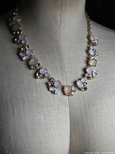 Jewelry.  Gold toned necklace with floral themed pieces. (1 of 4)