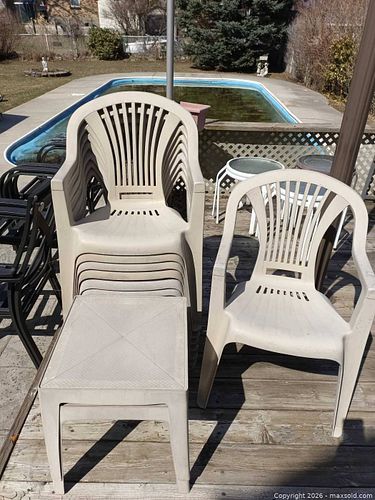 Garden Chairs and Tables C (1 of 12)