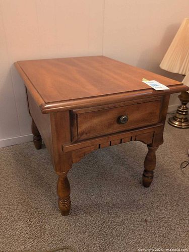 Side Table C (1 of 7)