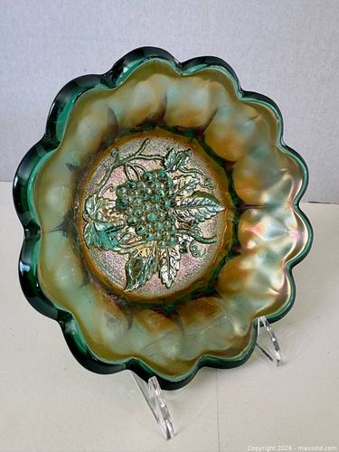 Imperial Heavy Grape Helios Green Carnival Glass Small Berry Bowl (1 of 6)
