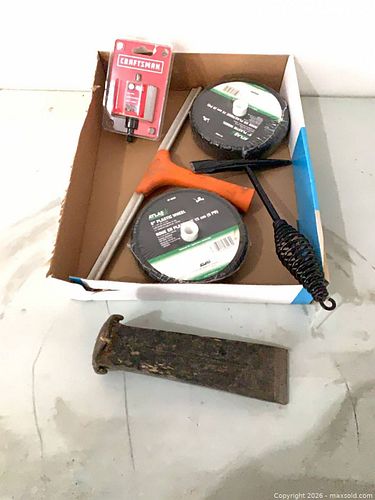 Tools and garage stuff (1 of 6)