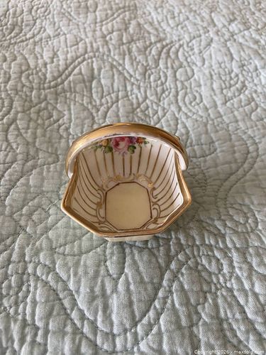 Lot #99 (1 of 4)