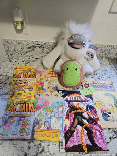 LOT"C9"- Collectible TOY LOT (1 of 7)