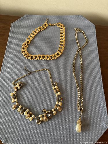 Costume Jewelry  3 (1 of 4)