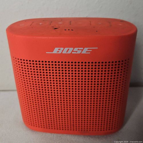 Portable Bose Bluetooth Speaker (1 of 3)