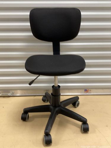 Desk Chair (1 of 12)