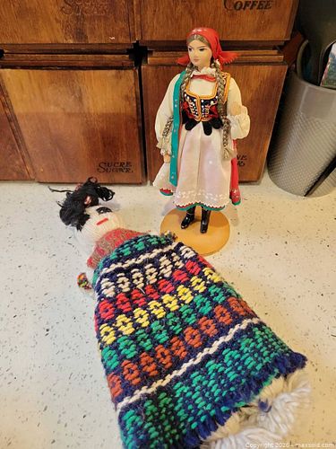 Cultural dolls (1 of 2)