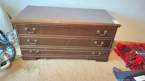Cedar Chest  (1 of 15)