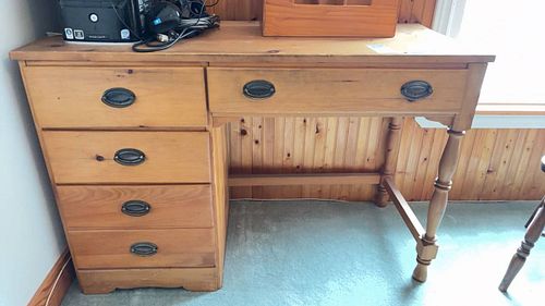 Desk and Caddy (1 of 15)