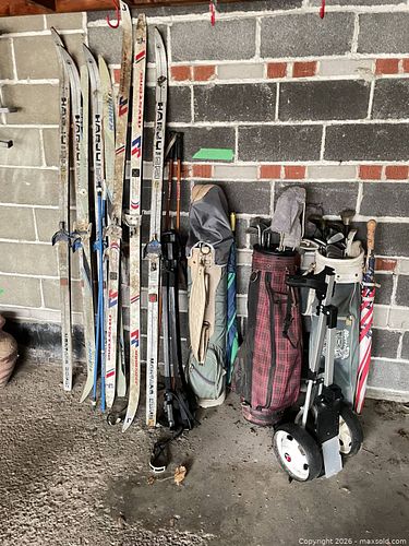 Cross-Country Skis with Poles and Mixed Golf Set with Bags & Trolley (1 of 12)