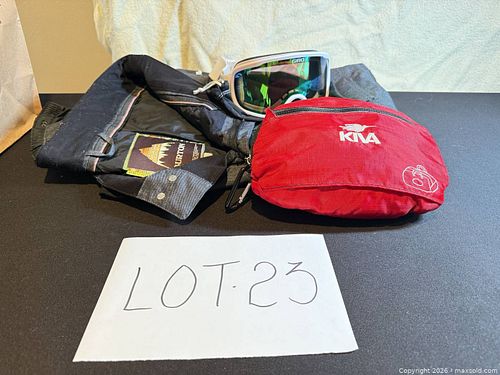 Lot #23 (1 of 8)