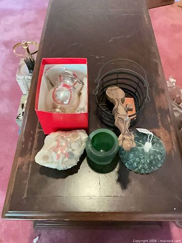 Lot #76 (1 of 8)
