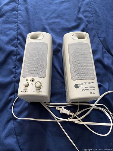 Multi Media Speakers (1 of 1)