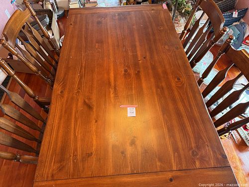 Solid Wood Traditional Dining Set with Table and 4 Chairs with 2 leaves. (1 of 13)