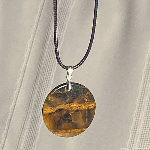 Lot #106 (1 of 5)