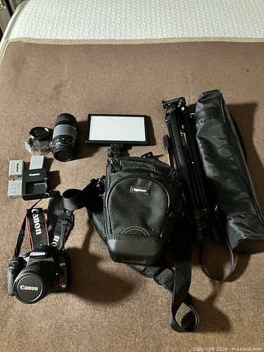 Canon EOS Rebel T1i / 500D Kit with 75-300mm Lens & Accessories (1 of 12)