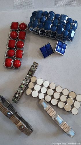 Vintage Bracelets (1 of 8)