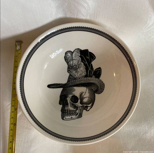 Lot #32 (1 of 4)