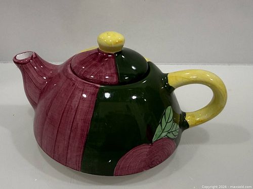 RARE FIND! Hand-Painted COUNTRY INN COLLECTION Teapot (1 of 5)