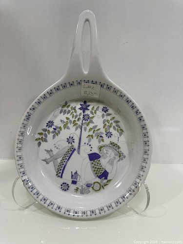 Lot #211 (1 of 4)