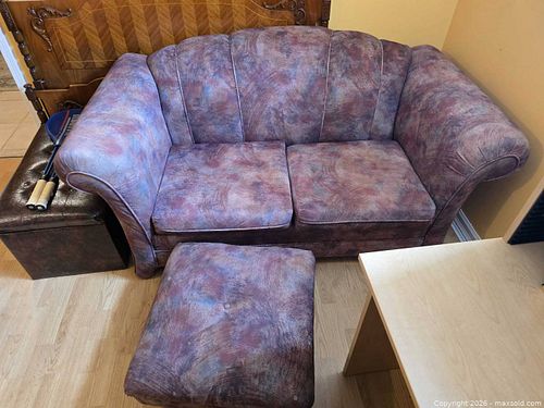 Loveseat and Foot Bench (1 of 2)