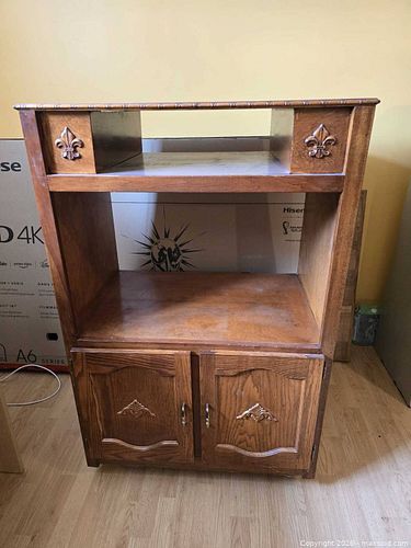 TV stand with VCR spot (1 of 7)