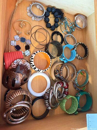 Bracelets B (1 of 12)