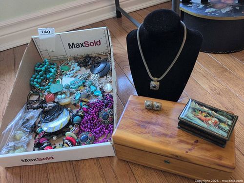 Costume Jewelry, Keepsake Boxes A (1 of 13)