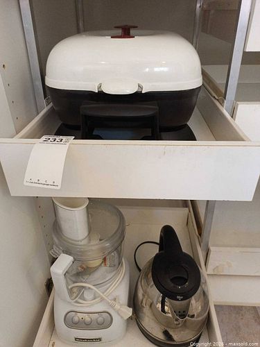 Small Appliances B (1 of 11)